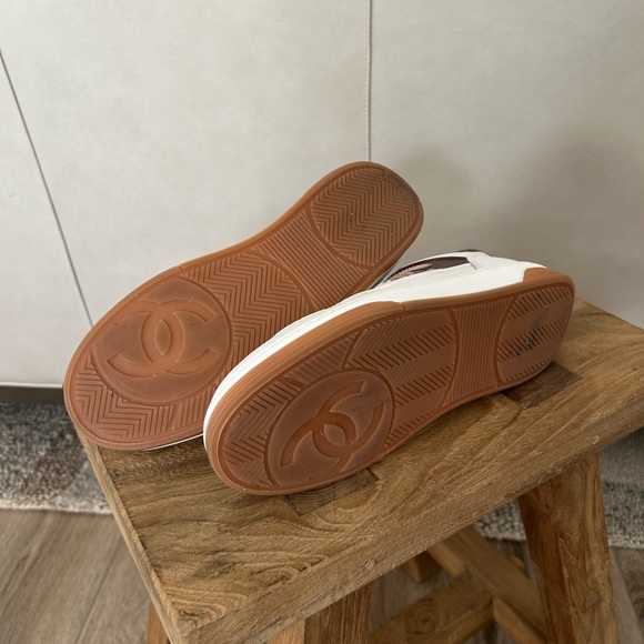 CHANEL 2024 white tennis sneakers size 39 - Picture 4 of 15